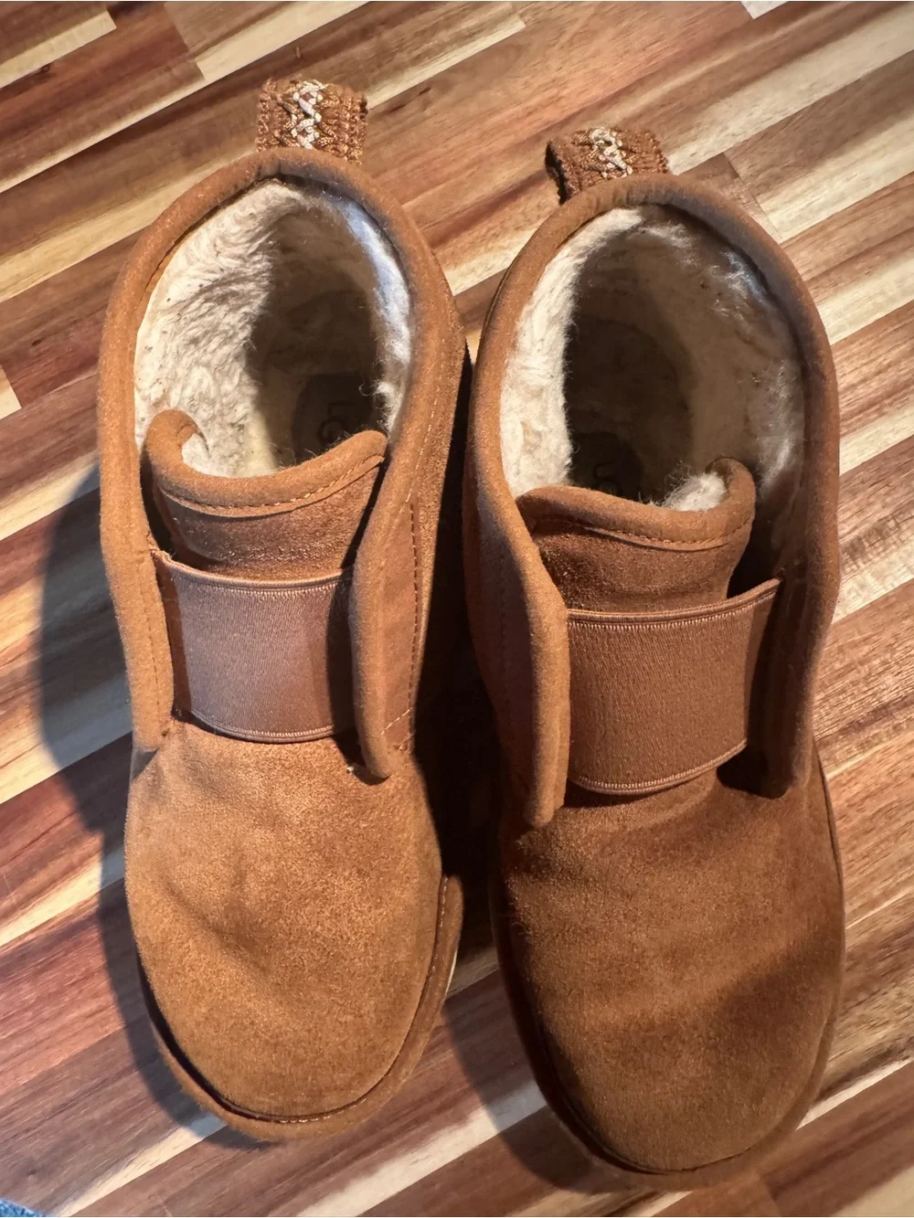 UGG Men’s Chukka Boots in Chestnut Brown